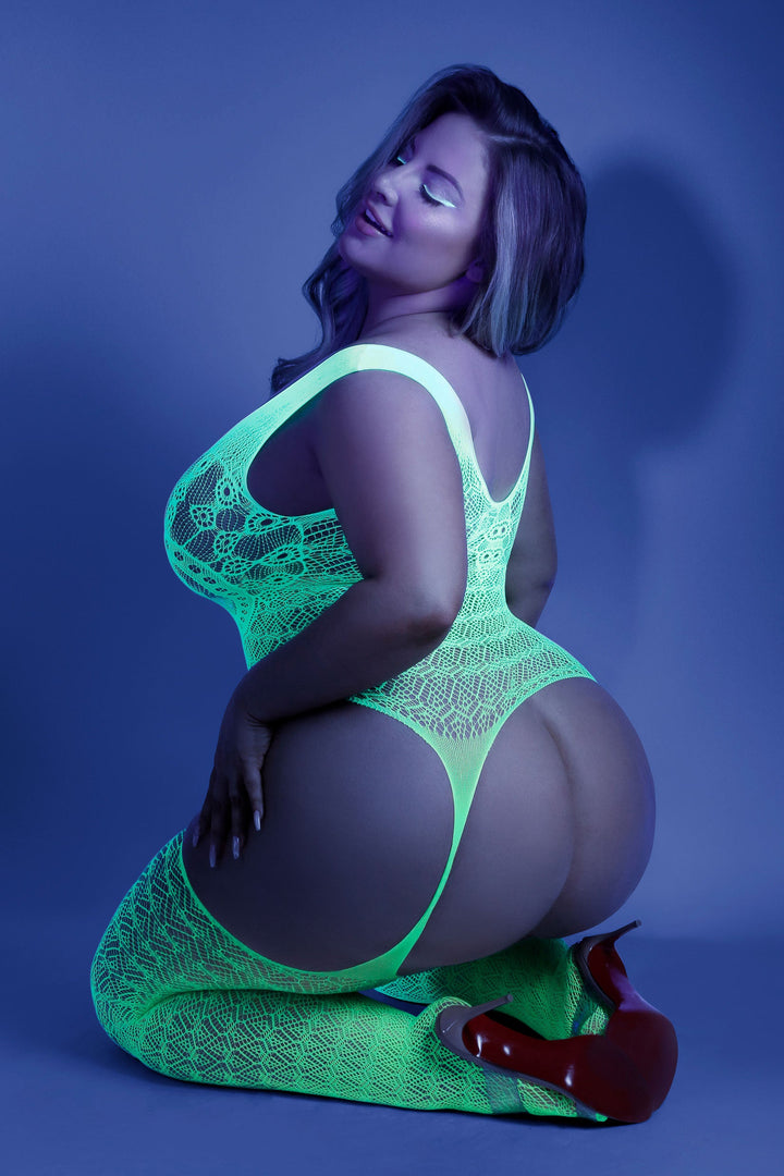 Supersonic Mosaic Bodystocking: Seductive Stretch Fishnet Lingerie for Curvy Confidence